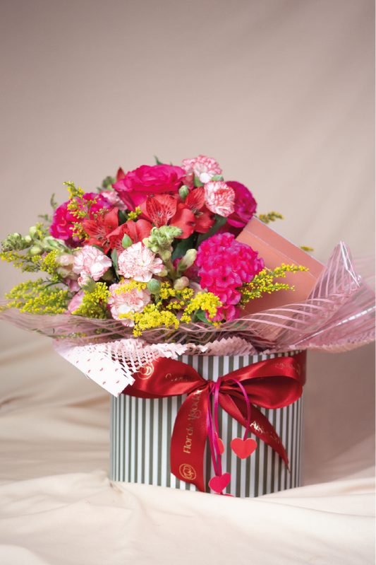 Caixa com Flores e Chocolate