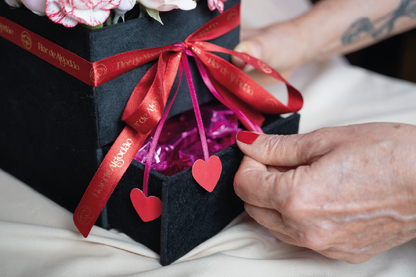 Porta-Joia com Flores e Chocolate