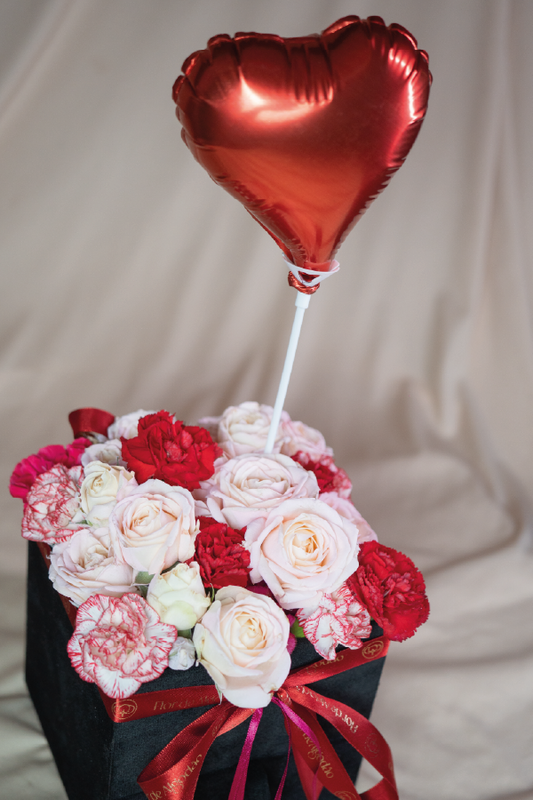 Porta-Joia com Flores e Chocolate