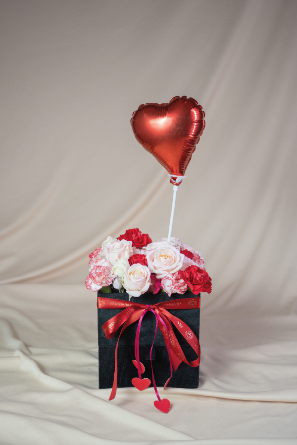Porta-Joia com Flores e Chocolate